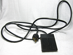 Foot Pedal (Rectangular low profile with 9 foot cord) - Click Image to Close